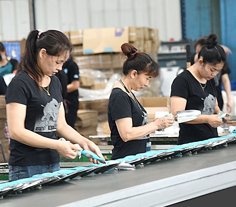 Ultrasonic cleaning machine(001) Ultrasonic cleaning machine(001)